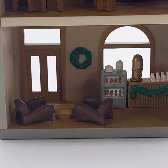 Hallmark Keepsake Korners 2021 Coffee Shop Collectible Christmas Ornament in Box - Picture 5 of 6